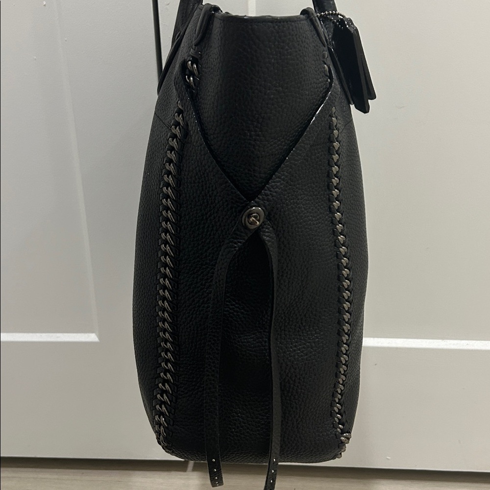 Coach Tatum Tall Tote in Whiplash Leather & Gunmetal - Picture 6 of 17
